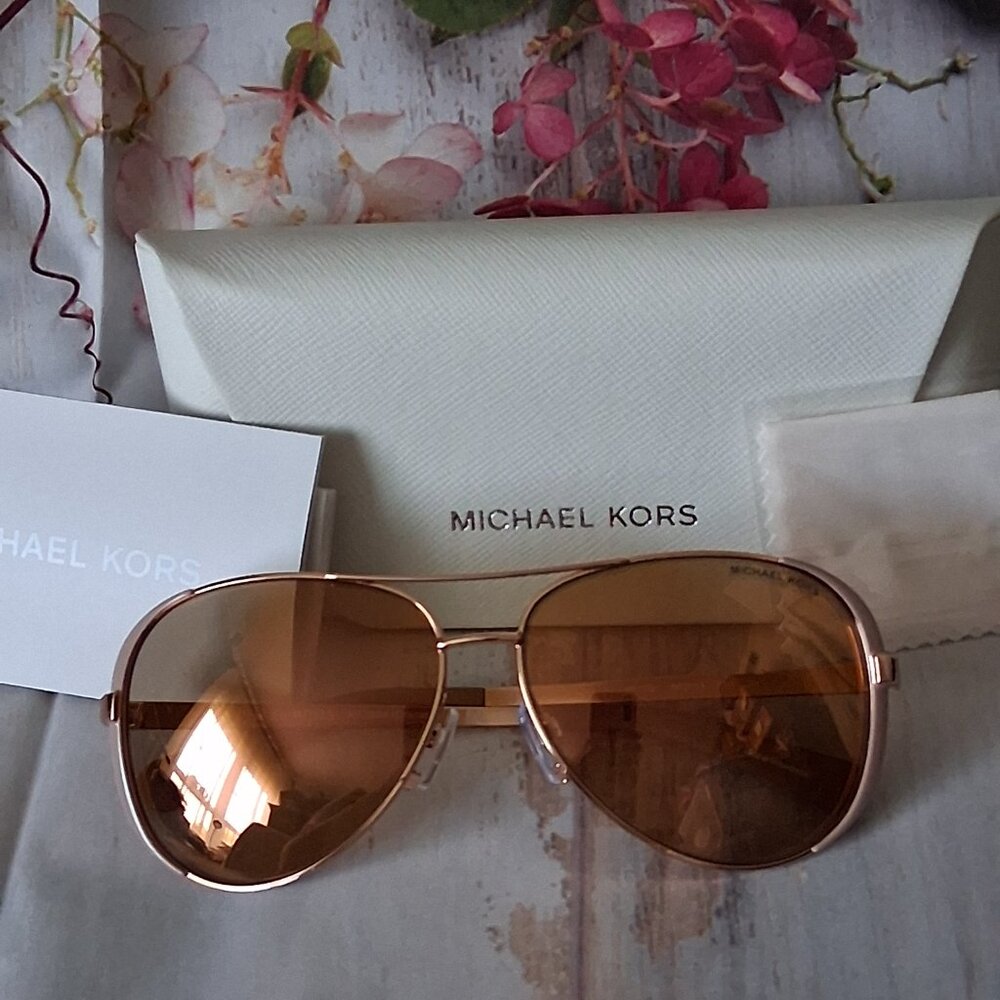 Michael Kors Aviator Rose Gold & partial Pink frame Sunglasses NWT & CASE